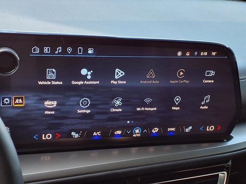 Used 2024 Chevrolet Traverse LS image 11