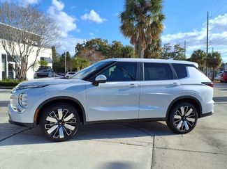 Used 2026 Mitsubishi Outlander SE FWD video 2