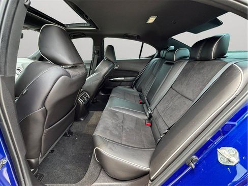 Used 2018 Acura TLX V6 w/ Technology Package FWD image 36