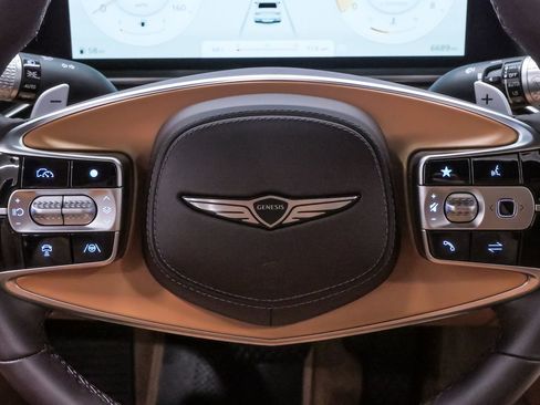 Certified 2025 Genesis G90 3.5T image 23