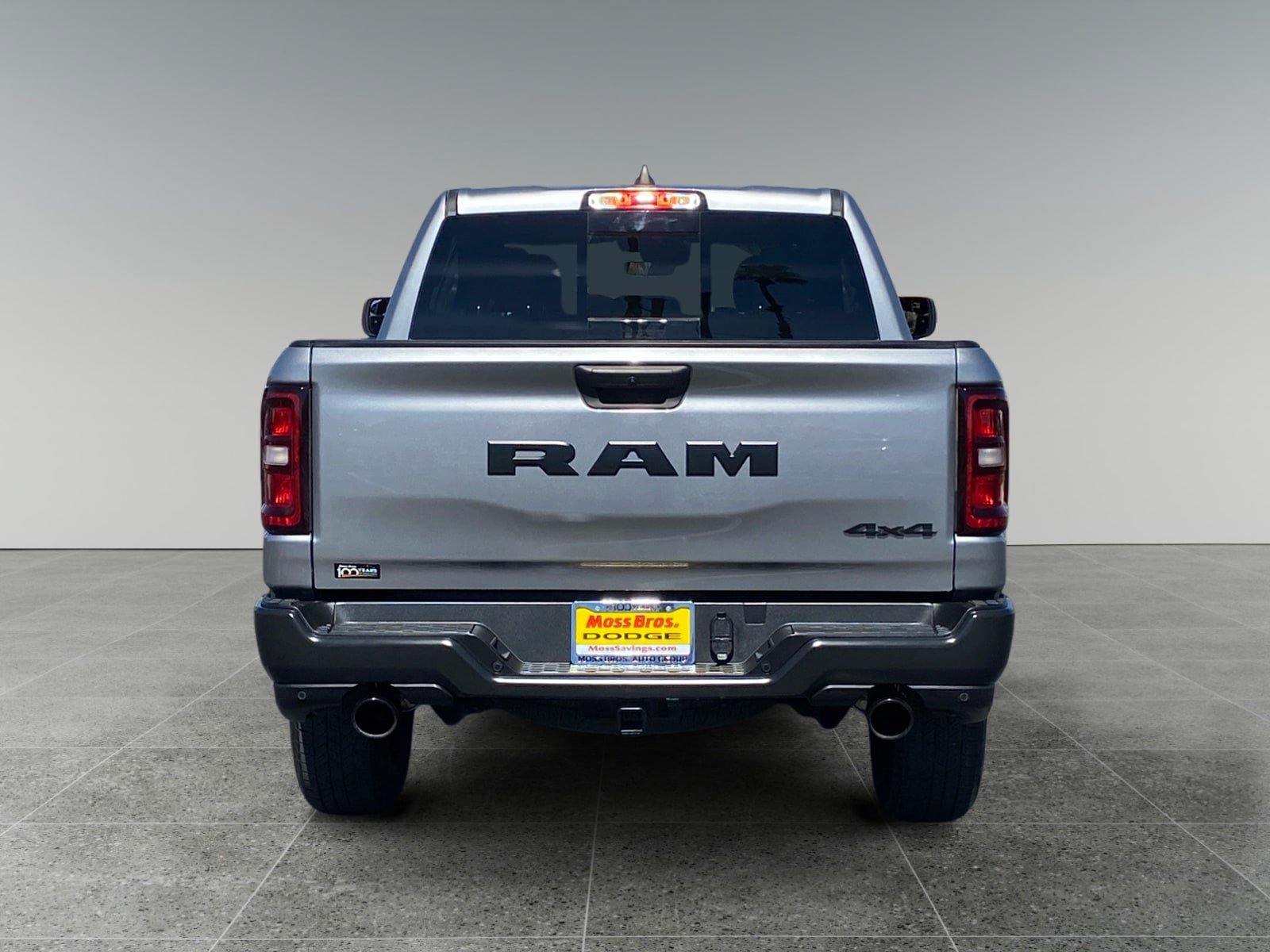 Used 2025 RAM 1500 Warlock AWD/4WD image 4