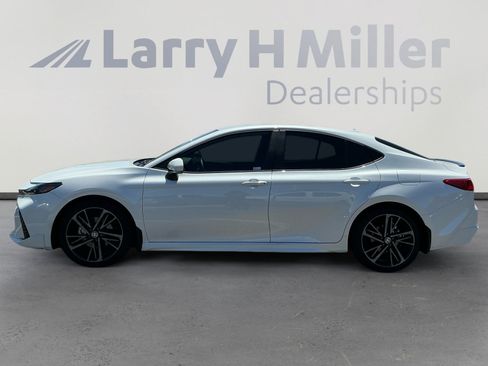 Used 2026 Toyota Camry XSE FWD image 2