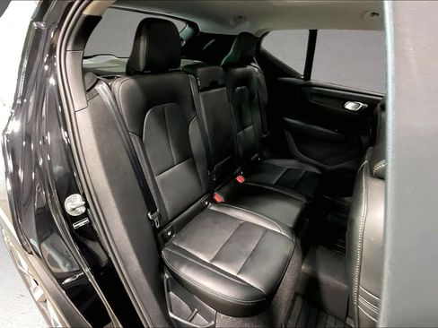 Certified 2026 Volvo XC40 B5 Plus w/ Protection Package Premier AWD/4WD image 25