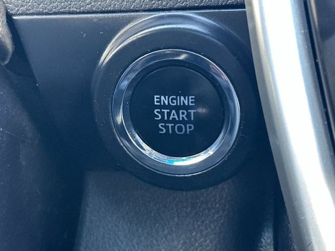 Used 2015 Toyota Camry XSE w/ Moonroof Package FWD image 24
