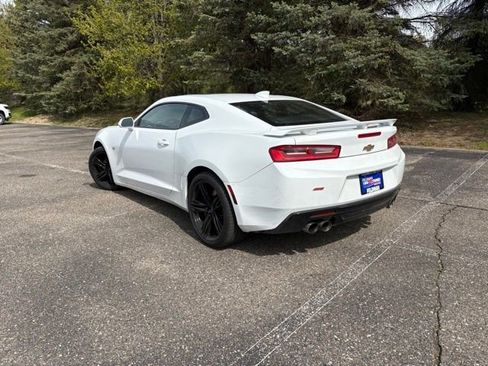 Used 2017 Chevrolet Camaro SS RWD image 4
