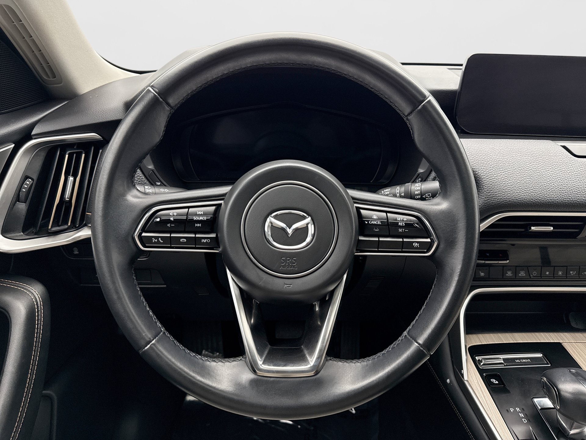 Used 2024 MAZDA CX-90 Plug-In Hybrid w/ Preferred AWD/4WD image 12