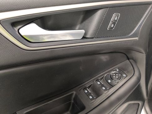 Used 2022 Ford Edge SEL w/ Convenience Package image 27