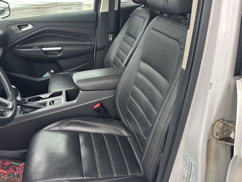 Used 2017 Ford Escape Titanium image 13