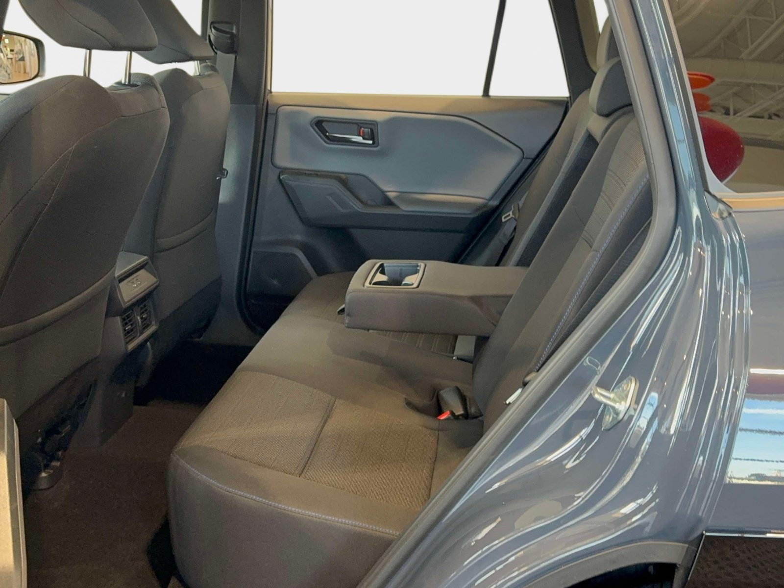 Used 2026 Toyota RAV4 SE w/ Convenience Package AWD/4WD image 16
