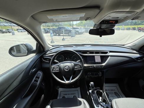 Used 2022 Buick Encore GX Select w/ Advanced Technology Package image 3