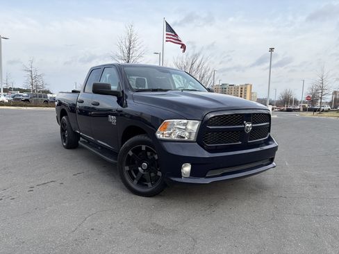 Used 2019 RAM 1500 Express image 2