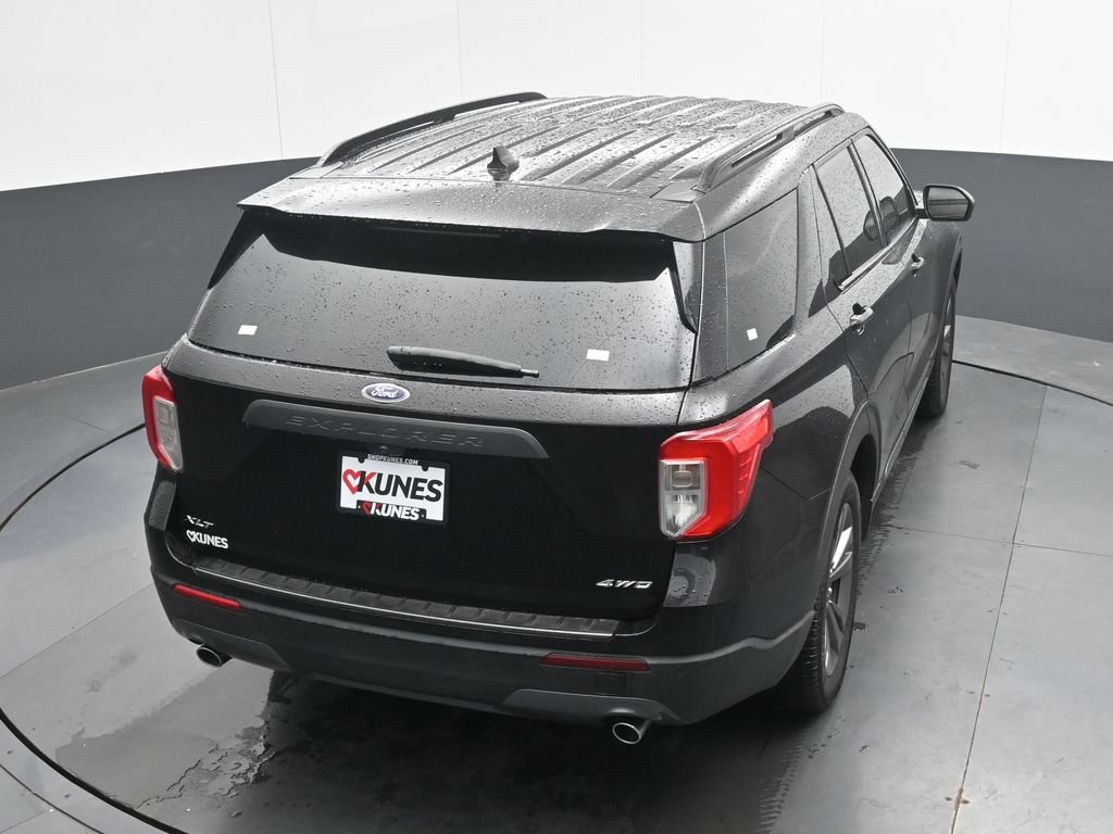 Used 2022 Ford Explorer XLT w/ Equipment Group 202A AWD/4WD image 33