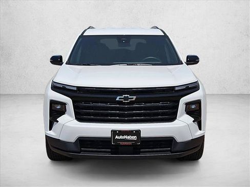 New 2026 Chevrolet Traverse LT w/ Midnight/Sport Edition FWD image 6