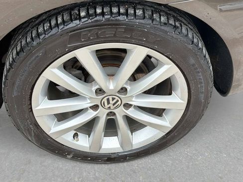Used 2013 Volkswagen Eos Komfort FWD image 11