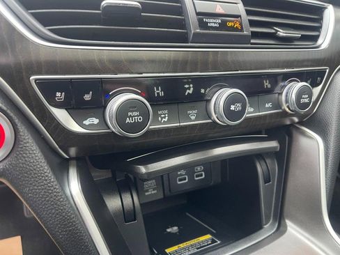 Used 2021 Honda Accord Touring image 33