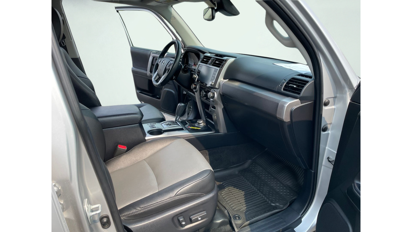 Certified 2021 Toyota 4Runner SR5 Premium w/ Moonroof Package AWD/4WD image 19