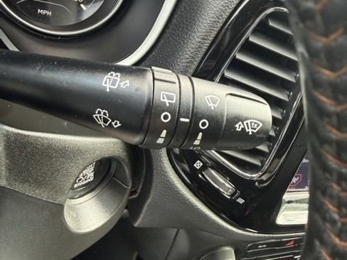 Used 2020 Jeep Compass Limited image 23