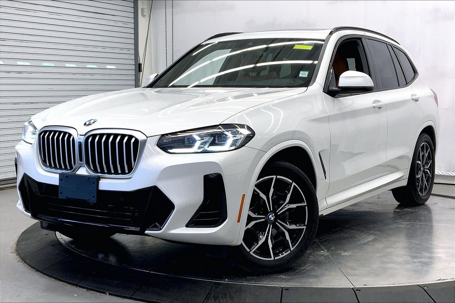 Used 2024 BMW X3 xDrive30i w/ Premium Package AWD/4WD image 1
