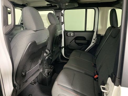 New 2026 Jeep Wrangler Unlimited Rubicon image 15