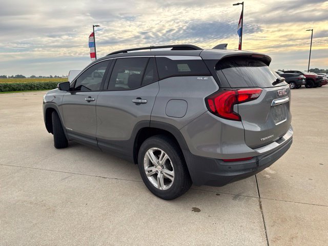 Used 2019 GMC Terrain SLE w/ Driver Convenience Package AWD/4WD image 3