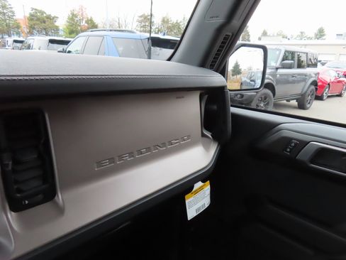 New 2025 Ford Bronco Outer Banks image 12