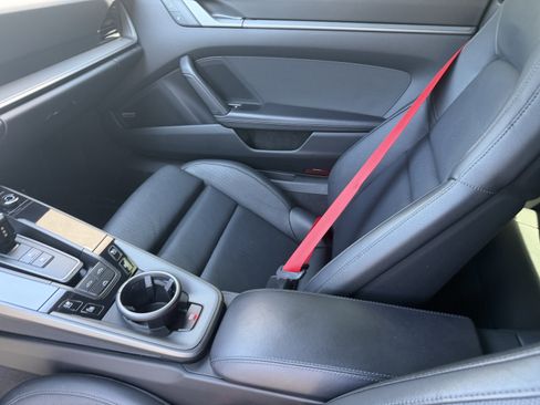 Certified 2024 Porsche 911 Carrera RWD image 17