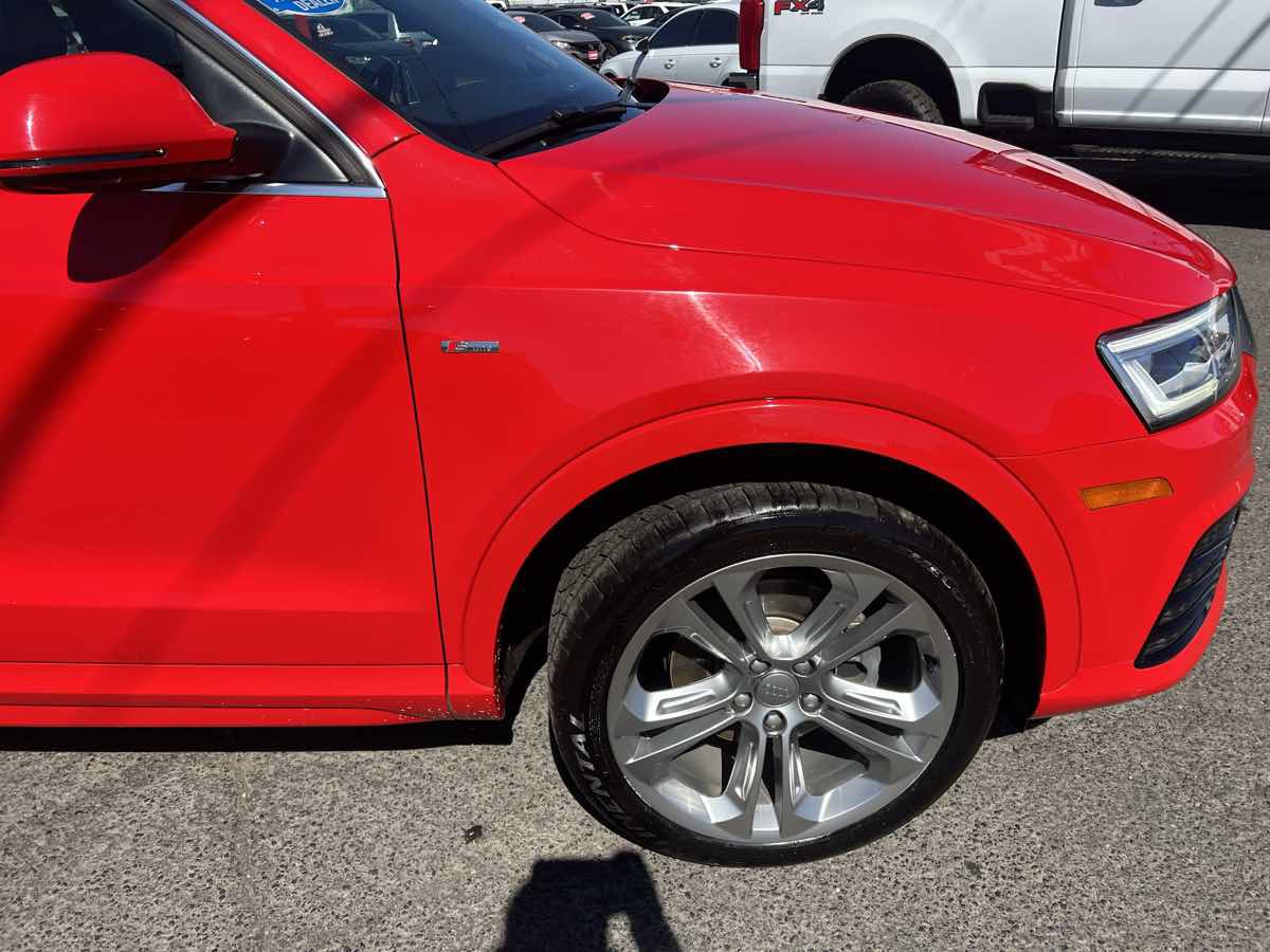 Used 2018 Audi Q3 2.0T Premium Plus w/ Premium Plus Package AWD/4WD image 5
