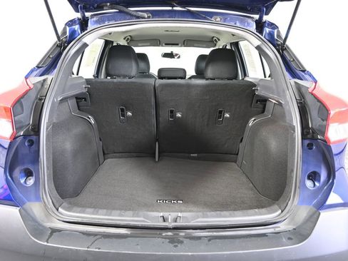Used 2018 Nissan Kicks SV FWD image 16