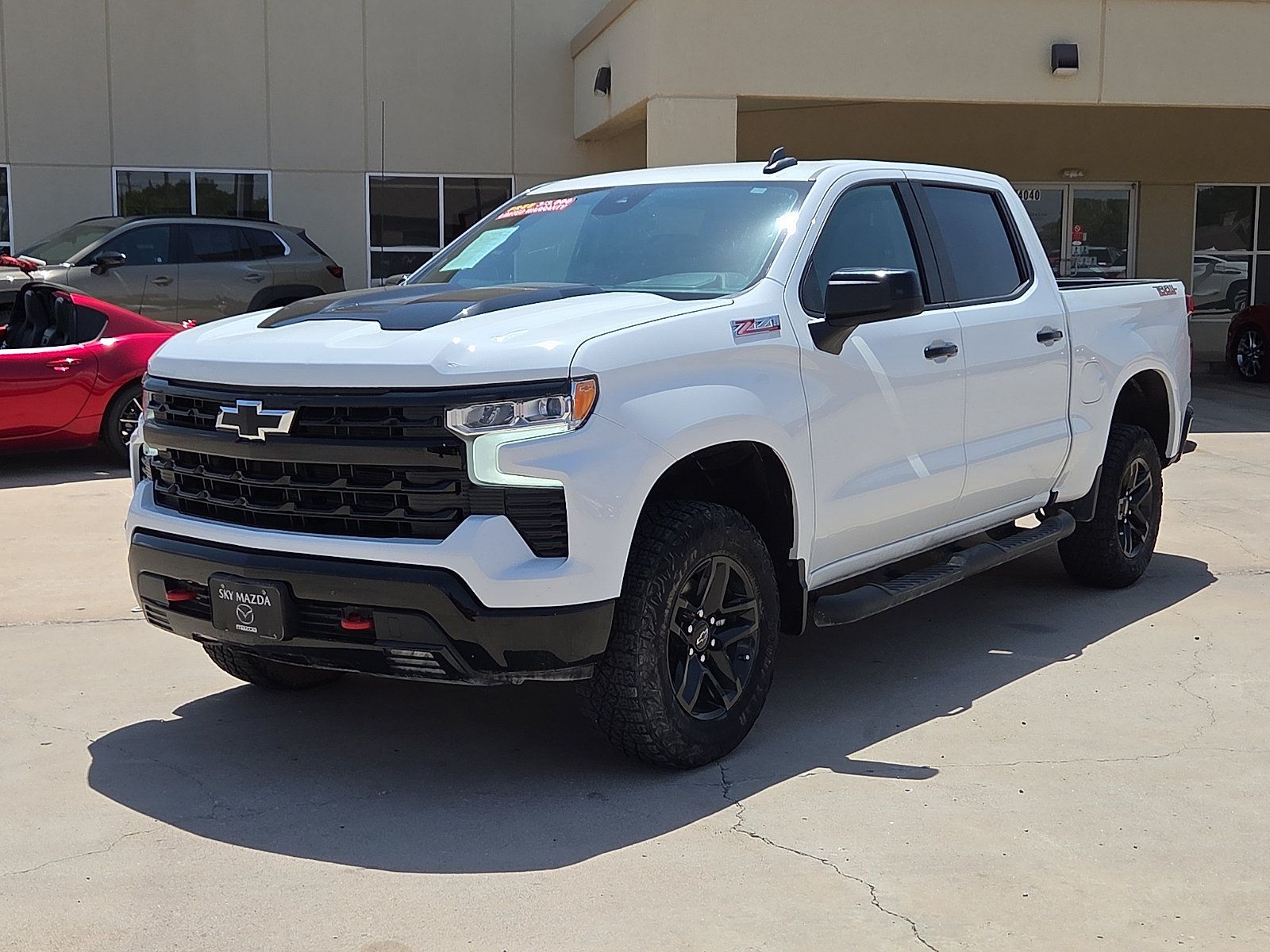 Used 2023 Chevrolet Silverado 1500 LT Trail Boss w/ Protection Package AWD/4WD image 2
