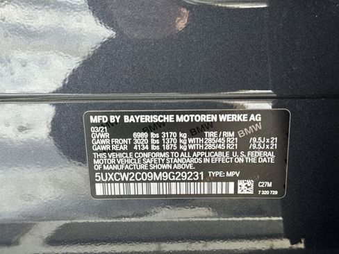 Used 2021 BMW X7 xDrive40i w/ Cold Weather Package image 32