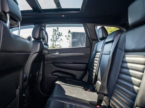 Used 2020 Jeep Grand Cherokee Limited X image 40