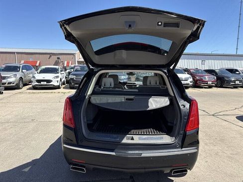 Used 2018 Cadillac XT5 Luxury w/ Driver Awareness Package FWD image 21