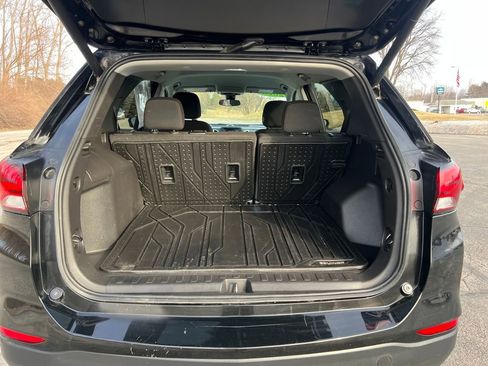 Used 2023 Chevrolet Equinox LT image 27
