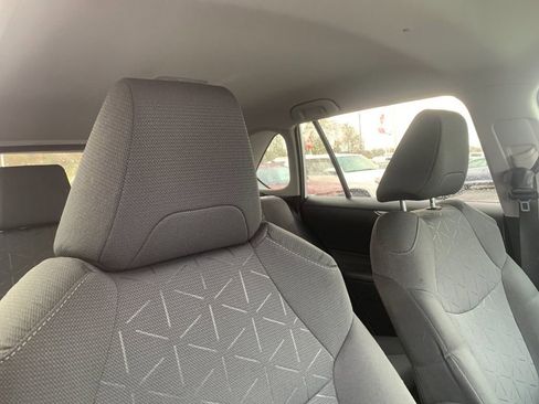 Used 2022 Toyota RAV4 XLE image 20