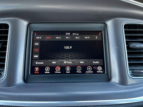 Used 2022 Dodge Charger SXT image 21