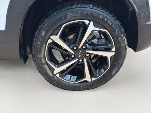 Used 2023 Chevrolet TrailBlazer RS w/ Sun and Liftgate Package AWD/4WD image 33