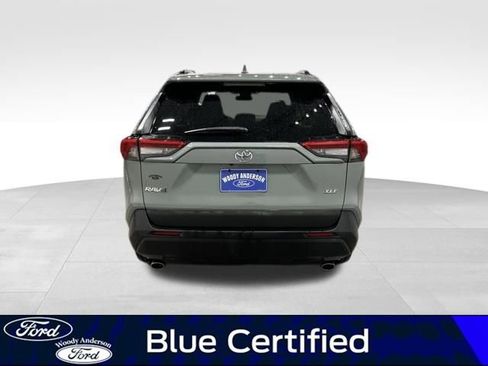 Used 2022 Toyota RAV4 XLE w/ Convenience Package image 6