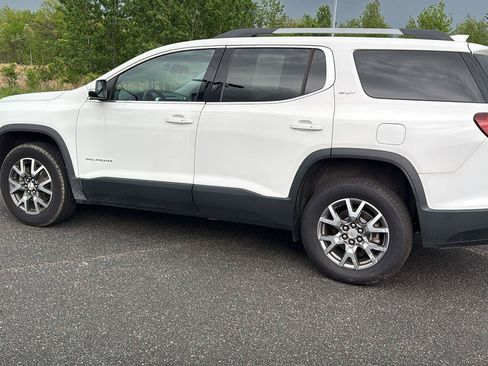 Used 2020 GMC Acadia SLT AWD/4WD image 10