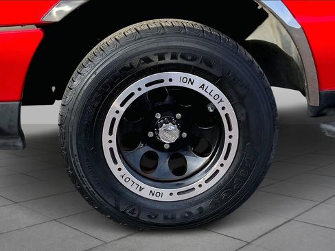 Used 2010 Ford Ranger XLT image 10