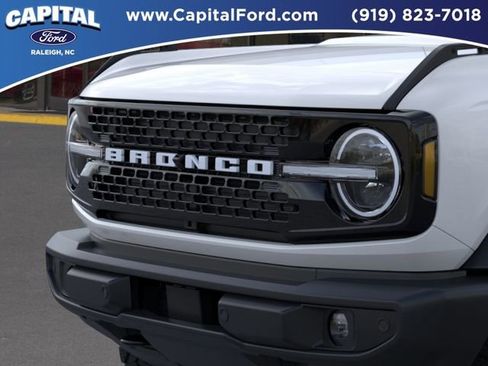 New 2026 Ford Bronco Outer Banks AWD/4WD image 19