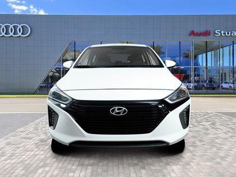 Used 2017 Hyundai Ioniq Limited image 2