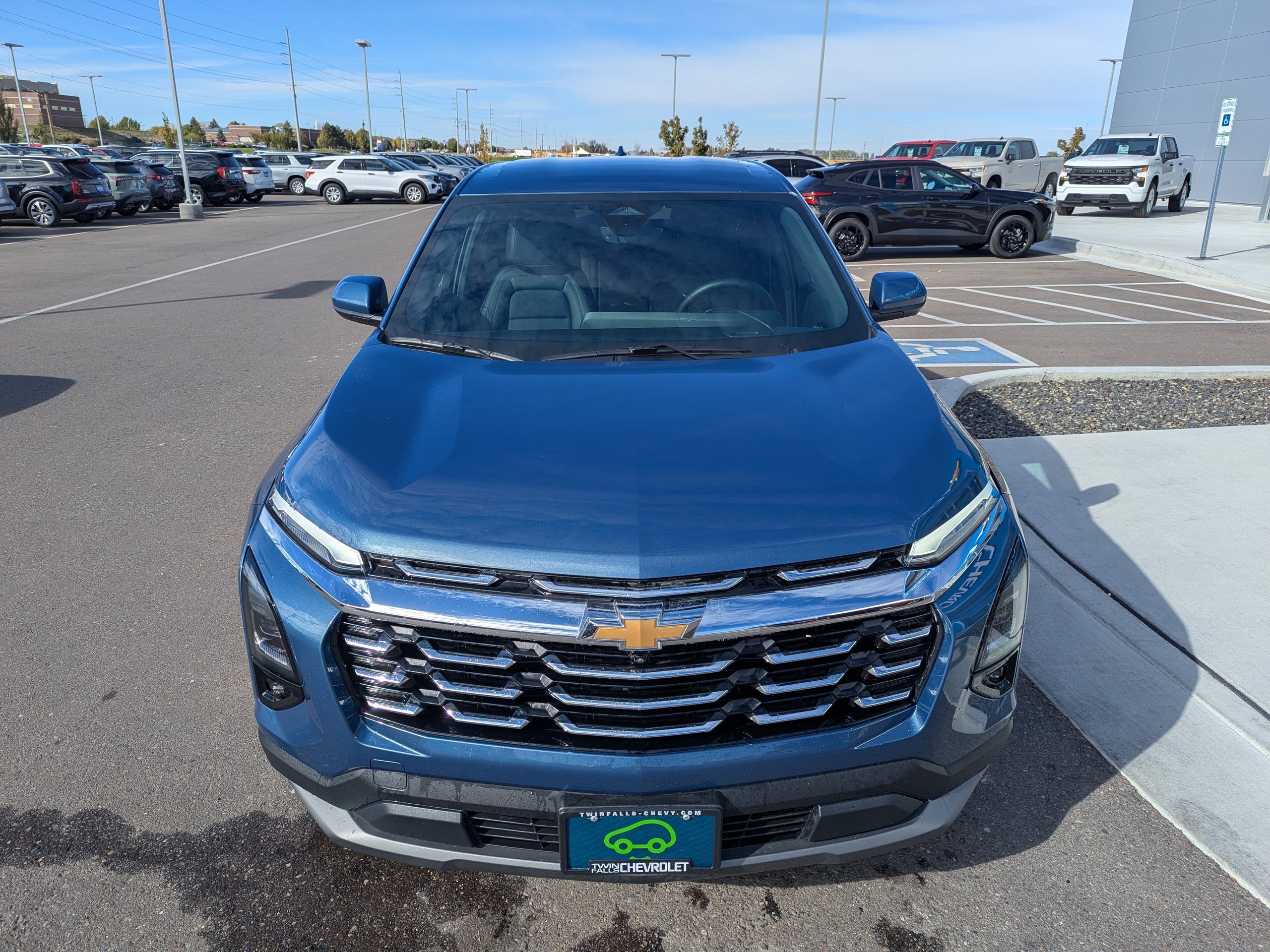 Certified 2026 Chevrolet Equinox LT w/ Convenience Package II AWD/4WD image 5