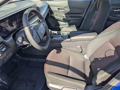 New 2026 Nissan Sentra SR w/ Floor Mat Package image 14