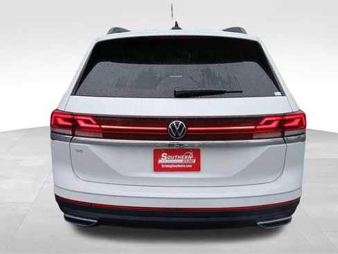 New 2026 Volkswagen Atlas SE image 4