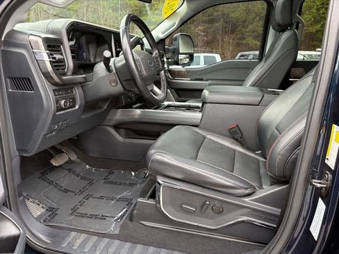 Used 2023 Ford F250 Lariat w/ Lariat Ultimate Package image 17