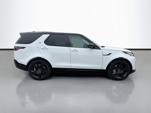 Used 2025 Land Rover Discovery Dynamic SE AWD/4WD image 6