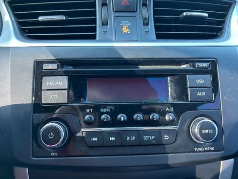 Used 2015 Nissan Sentra S image 22