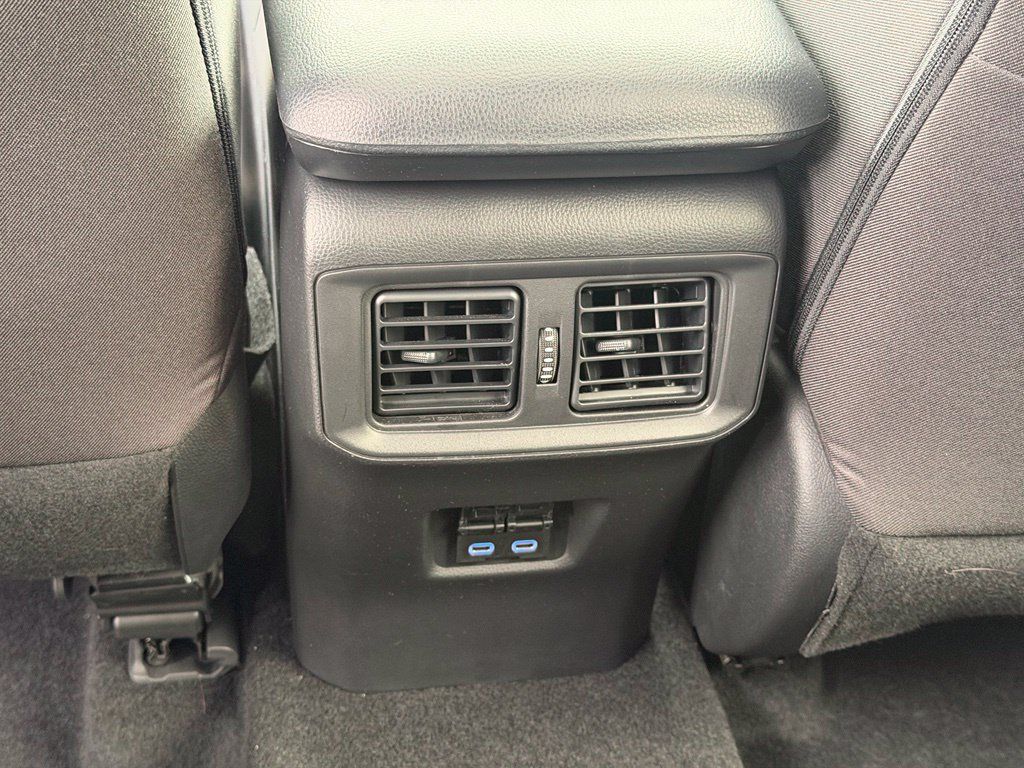Used 2022 Toyota RAV4 XLE w/ Convenience Package AWD/4WD image 19