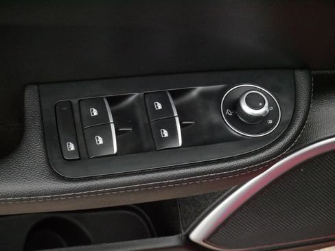 Used 2022 Alfa Romeo Giulia Sprint image 19