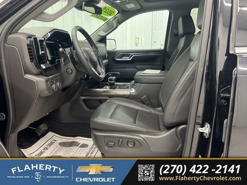 Used 2025 Chevrolet Silverado 1500 LTZ w/ LTZ Premium Package image 9